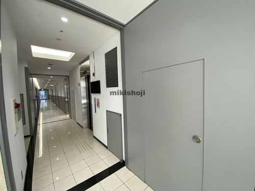 ＫＤＸ南本町ビル エントランス6