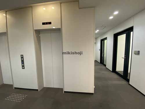 プライム本町ビルディング エントランス9