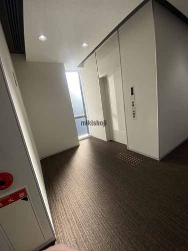 平和不動産北浜ビル エレベーターホール1