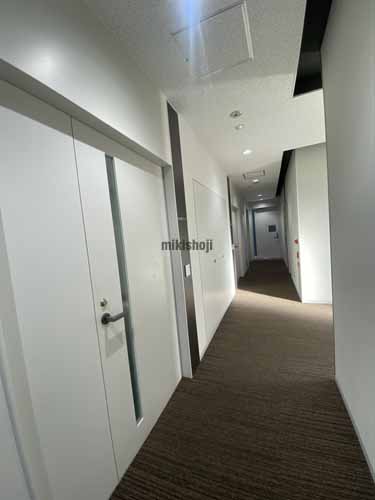 平和不動産北浜ビル エレベーターホール2