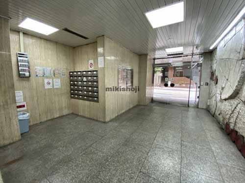 小池ビル エントランス1