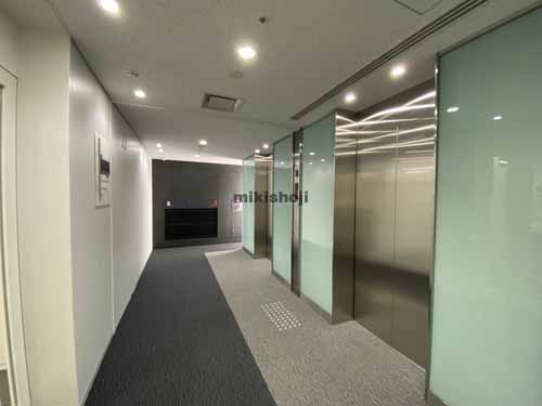 小池ビル エレベーターホール2