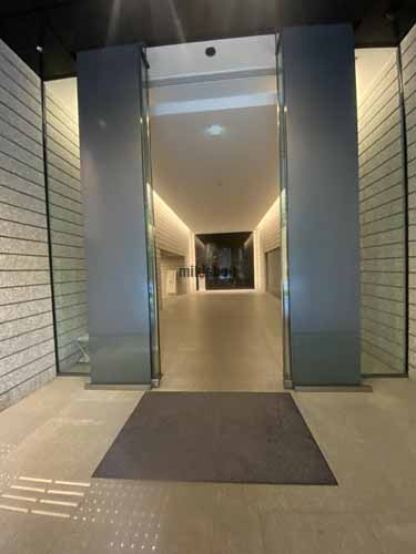 淀屋橋ミッドキューブ エントランス2