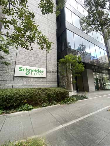 淀屋橋ミッドキューブ エントランス6