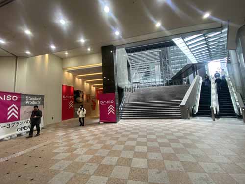 梅田ＤＴタワー エントランス6