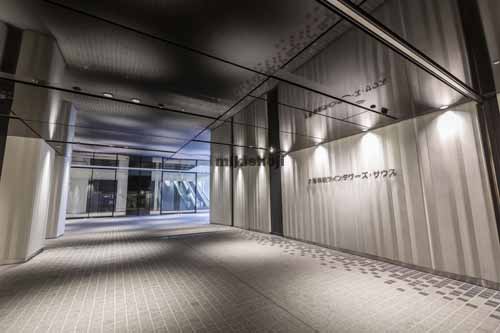 大阪梅田ツインタワーズ・サウス エントランス10