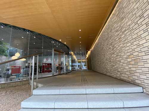 ヒロセ平野町ビル エントランス2