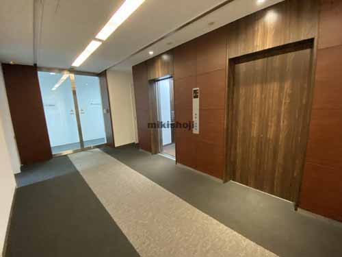 ヒロセ平野町ビル エレベーターホール1