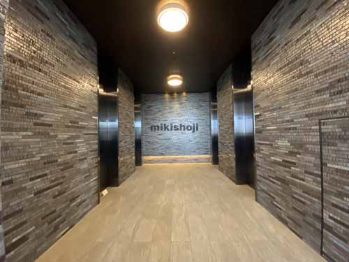 なんばスカイオ エントランス1