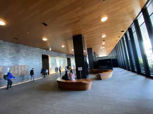 なんばスカイオ エントランス6