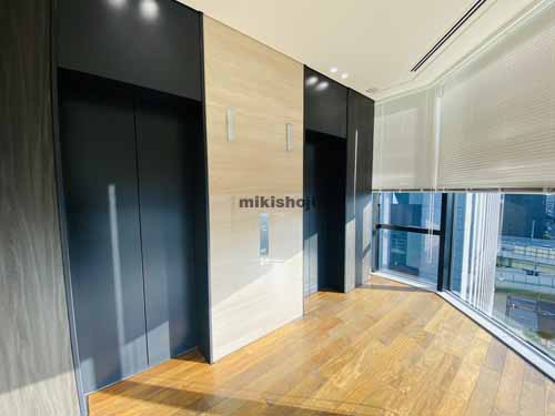 信濃橋富士ビル エレベーターホール1