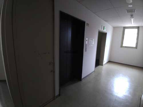 キング大阪ビル エレベーターホール2