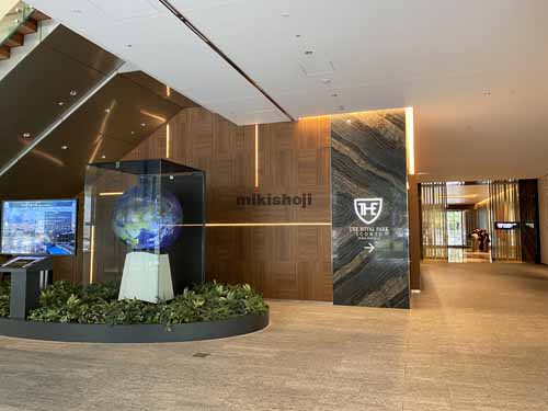 オービック御堂筋ビル エントランス4