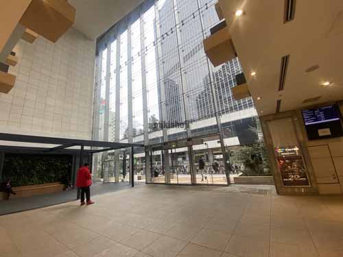 Ｅ－ｍａ エントランス3