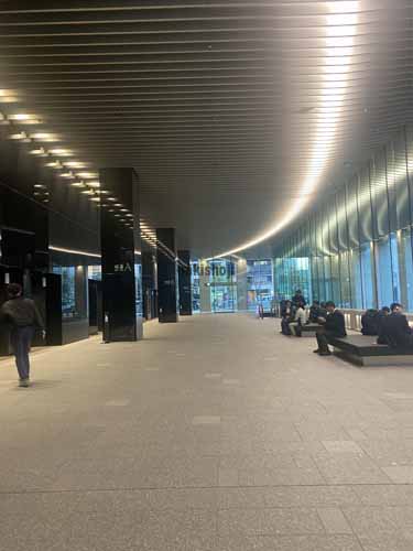 日本生命淀屋橋ビル エントランス1