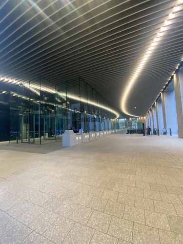 日本生命淀屋橋ビル エントランス3