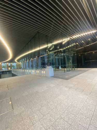 日本生命淀屋橋ビル エントランス4