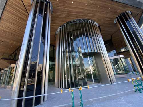 淀屋橋ゲートタワー エントランス8