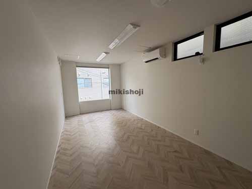 靱本町２丁目　１棟貸 貸室内1