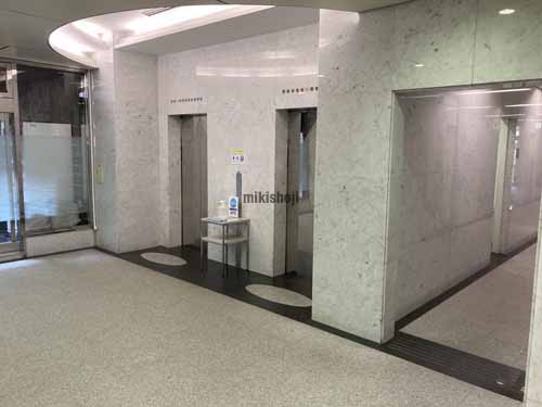 オーシャン博多ビル エントランス2