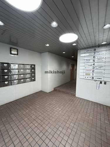 第３白水駅東ビル エントランス2