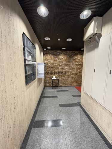 ヤシマ博多駅前ビル エレベーターホール1
