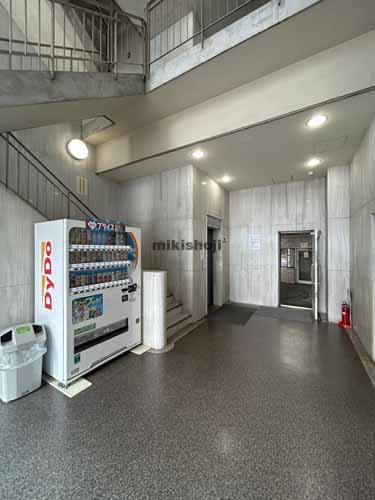 ＡＩＧ小倉ビル エントランス1