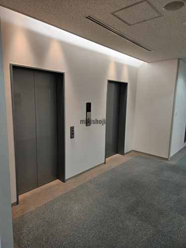 福岡アーセオンビル エレベーターホール1