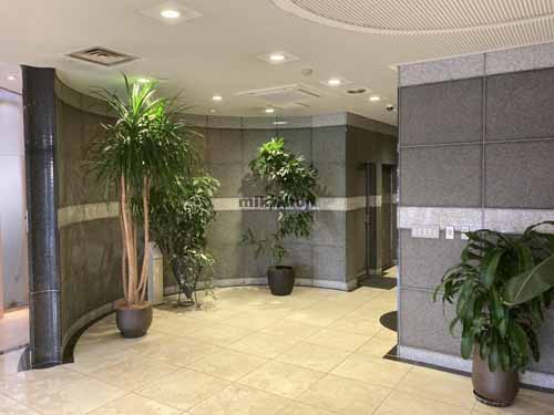 博多駅前ビル エントランス1