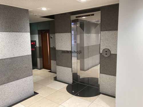 博多駅前ビル エレベーターホール1