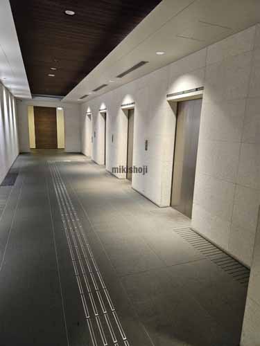 大博通りビジネスセンター エレベーターホール1