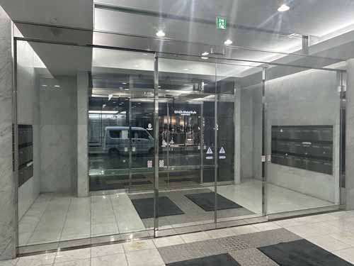 第１６岡部ビル エントランス2