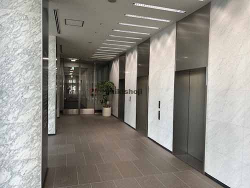 紙与薬院ビル エレベーターホール1