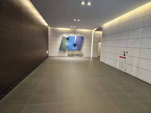 東比恵ビジネスセンター エントランス2