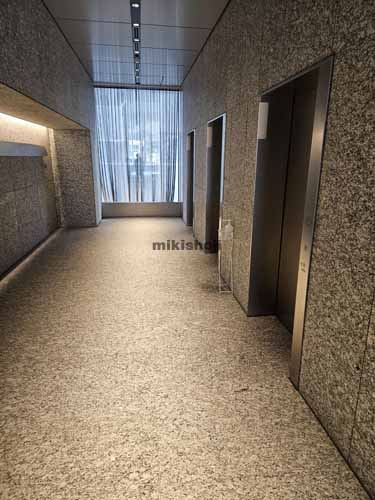 長府博多ビジネスセンター エレベーターホール1