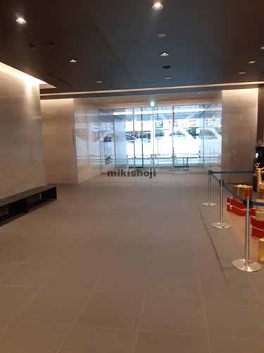 ＪＲＪＰ博多ビル エントランス1