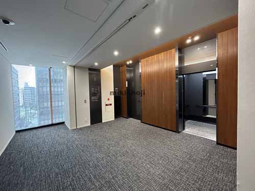 九州フィナンシャルグループ福岡ビル エレベーターホール1