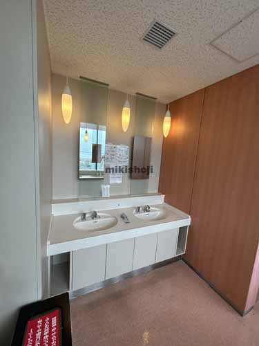 読売九州ビル 水回り2