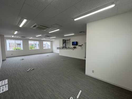 西日本新聞吉塚スクエア 貸室内3