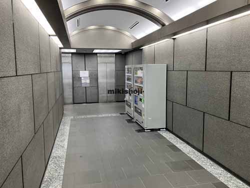 銀座東洋ビル エレベーターホール1