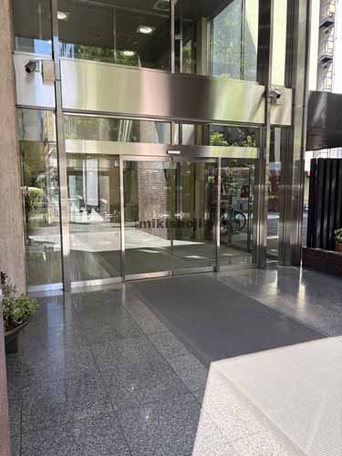 住友不動産日比谷ビル エントランス2