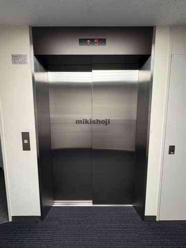 虎ノ門３７森ビル エレベーターホール2