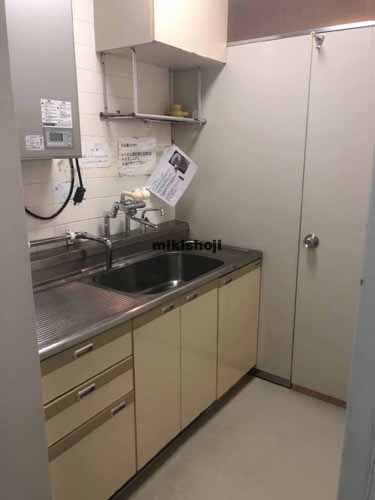 川辺新宿御苑前ビル 水回り3