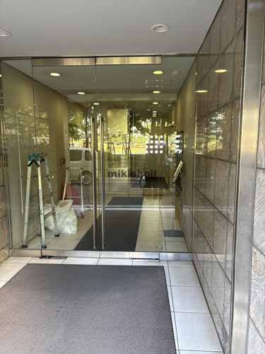 ビーエム兜町ビル エントランス1
