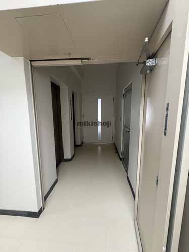 市橋ビル エレベーターホール1