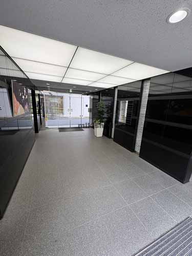 新橋の６東洋海事ビル エントランス1