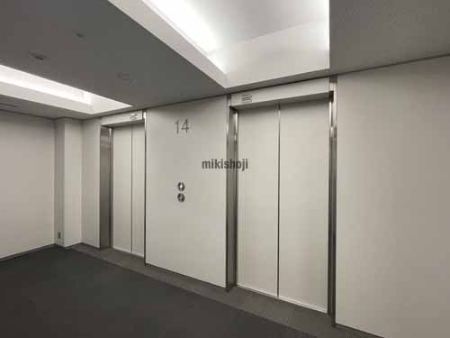 新宿野村ビル エレベーターホール2