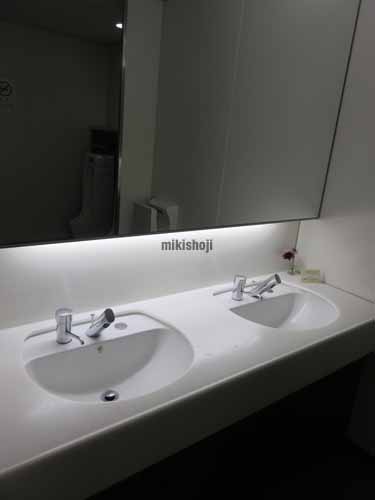 新宿野村ビル 水回り2