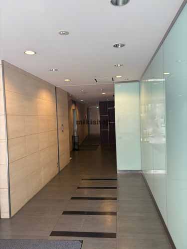 高橋ビル エントランス1