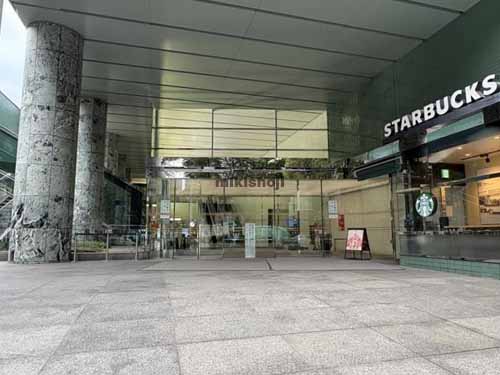 西新宿の新宿グリーンタワービル エントランス1
